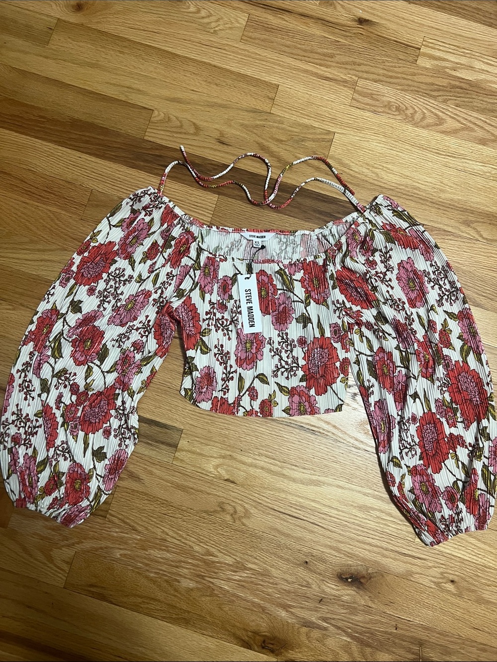 Steve Madden White Floral Off-Shoulder Crop Top with Pink and Red Flowers